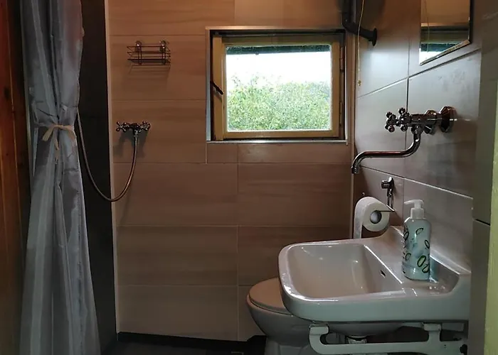 Sec Ii Apartman Bojanow